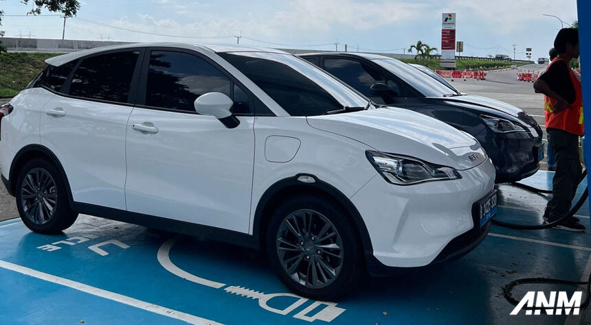 Test Drive Neta V Jakarta Semarang : Bayar listrik 100 Ribu Saja! Test Drive Neta V Jakarta Semarang : Bayar listrik 100 Ribu Saja!