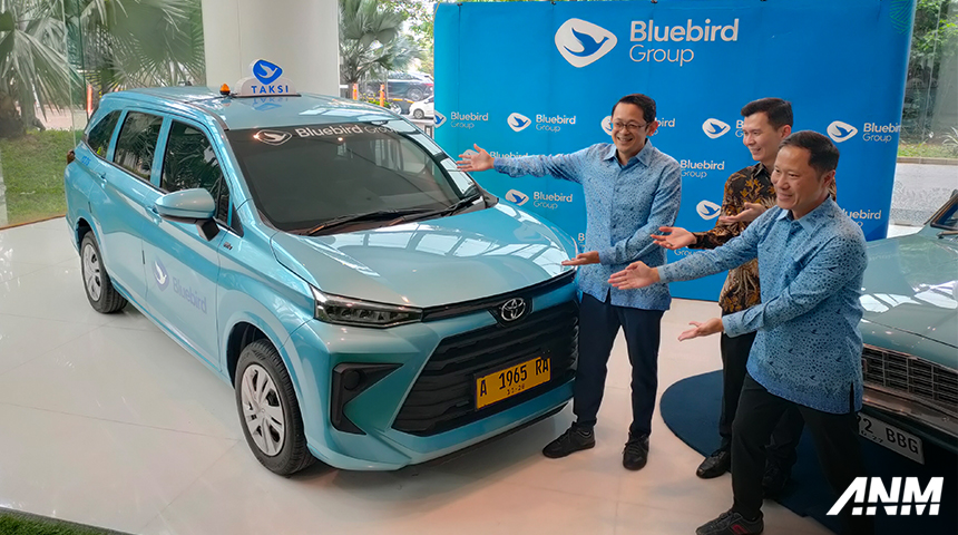 Berita, bluebird: Toyota All New Transmover Kini Menjadi Armada Baru Blue Bird