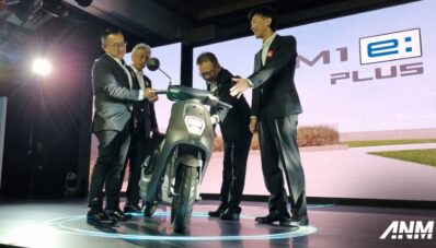 Motor Listrik Honda EM1 e: Resmi Mengaspal, Dapat Subsidi 7 Juta! Motor Listrik Honda EM1 e: Resmi Mengaspal, Dapat Subsidi 7 Juta!