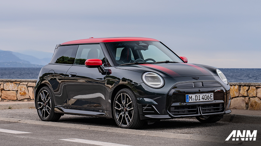 Berita, mini-cooper-jcw: Beginilah Mini Cooper Generasi Ke-4 Racikan John Cooper Works, Makin Sporty!