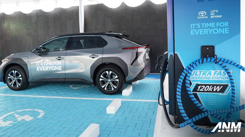 Berita, toyota-charging-station-1: Toyota Hadirkan Fasilitas Ultra Fast Charging Pertama di Yogyakarta dan Banda Aceh