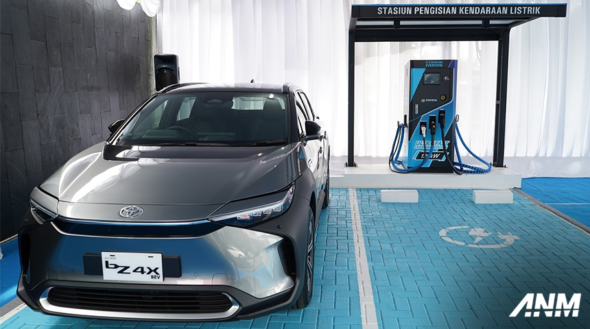 Berita, toyota-charging-station: Toyota Hadirkan Fasilitas Ultra Fast Charging Pertama di Yogyakarta dan Banda Aceh