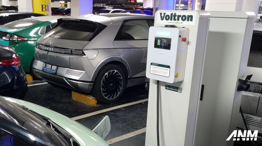 Berita, voltron-spklu-charging-station-senayan-city-mall-indonesia-2023-ac-22-kw: Voltron Capai Peringkat Teratas Sebagai Penyedia SPKLU Swasta Nasional