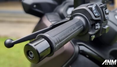 Ini Bedanya Yamaha XMax Tech Max Dengan Varian Standar, Lebih Nyaman! Ini Bedanya Yamaha XMax Tech Max Dengan Varian Standar, Lebih Nyaman!