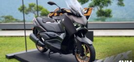 yamaha-xmax-tech-max-2023-foot-plate