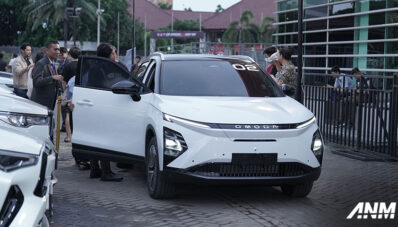 IIMS 2024 : Chery OMODA E5 Jadi Favorit di Arena Test Drive! IIMS 2024 : Chery OMODA E5 Jadi Favorit di Arena Test Drive!