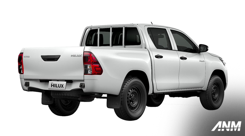 Berita, hilux-6: Toyota Diam-diam Berikan Penyegaran Pada Hilux, Makin Gagah!