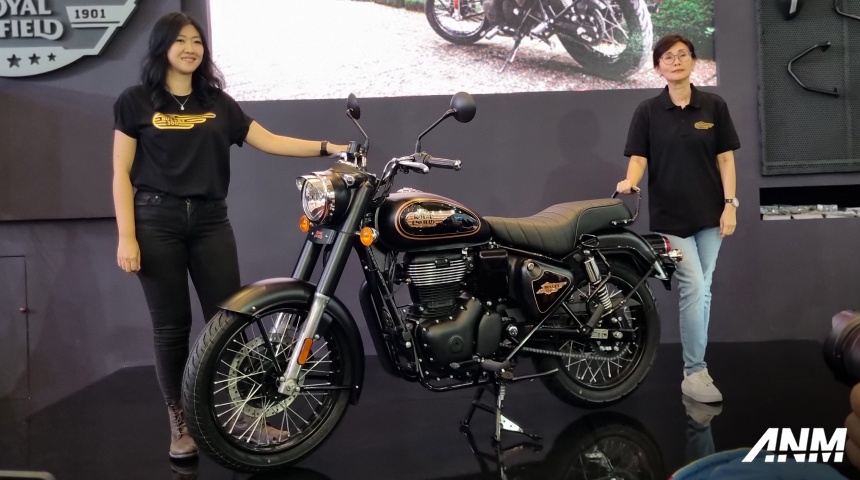 Berita, royal-enfield-bullet-limited-edition-black-gold-indonesia-2024-thumbnail: IIMS 2024 : Royal Enfield All New Bullet 350 Resmi Mengaspal Di Indonesia