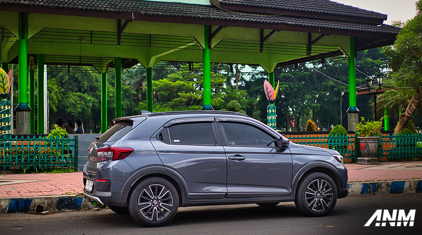 Berita, Honda WR-V RS CVT Probolinggo Bondowoso: Test Drive Honda WR-V RS : Bawa Keluar Zona Nyaman!