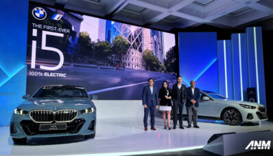 BMW i5 Sudah Hadir, Bisa Main Game dan Selfie Dalam Mobil! BMW i5 Sudah Hadir, Bisa Main Game dan Selfie Dalam Mobil!