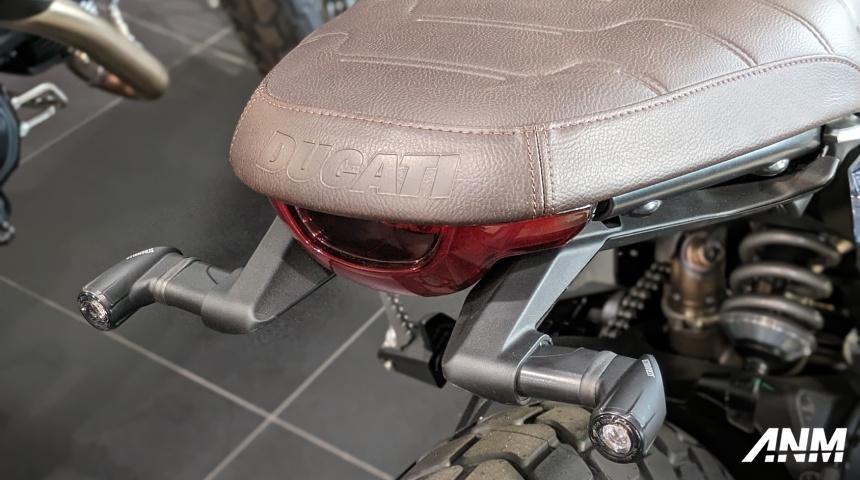 Ducati, ducati-scrambler-next-gen-2024-indonesia-version-night-shift-detail-rear-mud-guard: Gallery Foto : 4 Varian Ducati Scrambler Next-Gen 2024