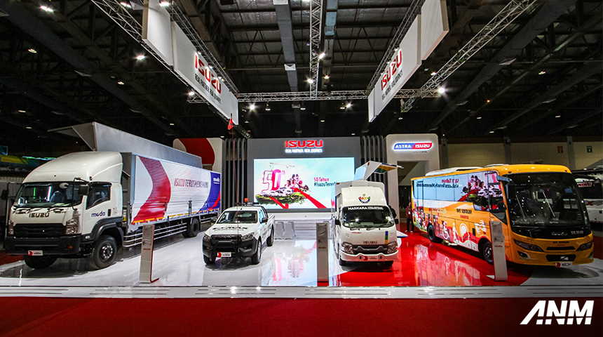 Berita, isuzu-giicomvec: GIICOMVEC 2024: Isuzu Pamerkan Beragam Produk Unggulannya