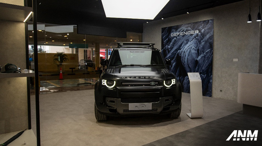 Berita, lr-defender: Land Rover Pop Up Store Resmi Dibuka di Pondok Indah Mall!