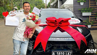 Raffi Ahmad, Konsumen Selebriti Pertama Chery Omoda E5 di Indonesia! Raffi Ahmad, Konsumen Selebriti Pertama Chery Omoda E5 di Indonesia!