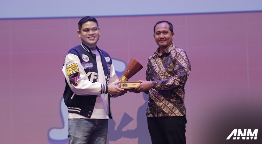 Mitsubishi Fuso Berhasil Raih Gold Champion dari Indonesia Wow Brand 2024 Mitsubishi Fuso Berhasil Raih Gold Champion dari Indonesia Wow Brand 2024