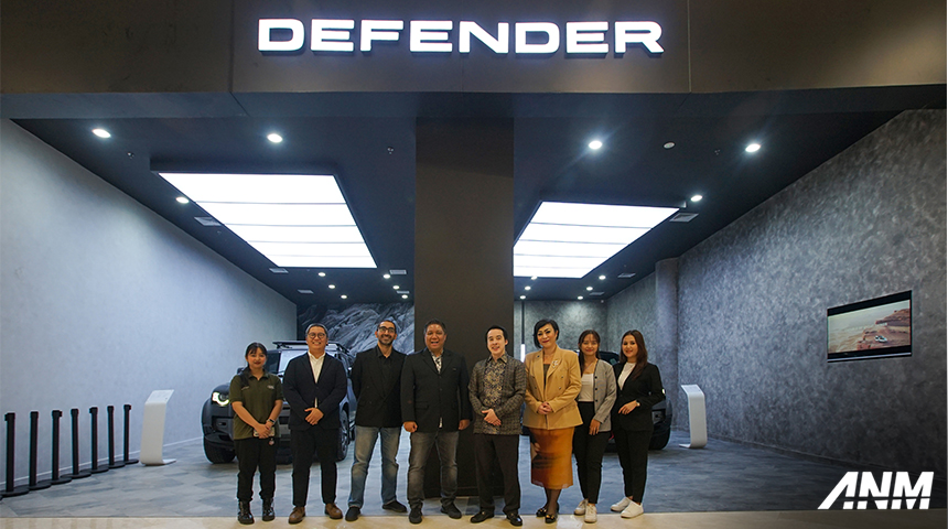 Berita, jlr-pim-3: Land Rover Indonesia Hadirkan Defender Gallery Di Senayan City
