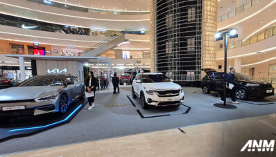 Kia ‘Movement to Discover’ Mejeng di Senayan City, Ada Berbagai Promo Menarik! Kia ‘Movement to Discover’ Mejeng di Senayan City, Ada Berbagai Promo Menarik!