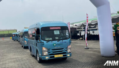Isuzu Berangkatkan Lebih dari 50 Keluarga dalam Program Mudik Gratis #DitemaniYangSejalan 
