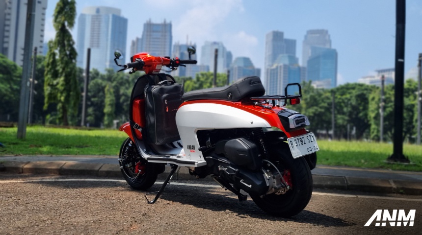 Merek Motor, scomadi-technica-200-i-urban-series-2024-indonesia-orange-white-rear: Gallery Foto Scomadi Technica 200i Urban Series : Ini Baru Skutik Retro!
