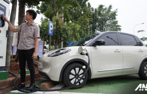 Perluas Ekosistem EV, Wuling Resmikan 6 Titik DC Charging di Lokasi Ini! Perluas Ekosistem EV, Wuling Resmikan 6 Titik DC Charging di Lokasi Ini!