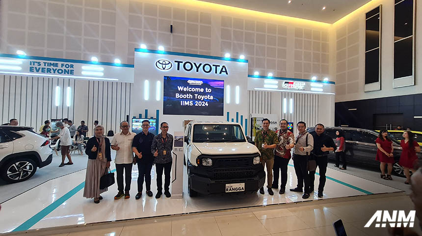 Berita, Booth Toyota IIMS Surabaya 2024: IIMS Surabaya 2024 : Toyota Hadirkan Hilux Rangga, Bisa Test Drive!