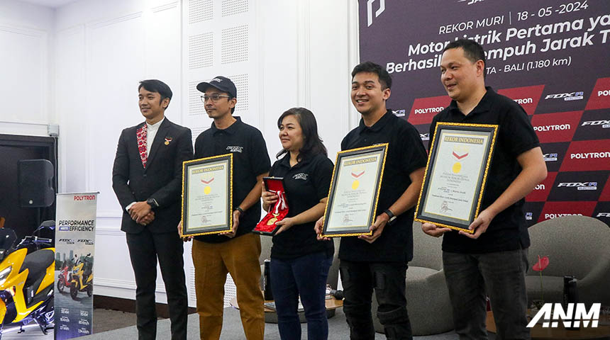 Berita, Polytron Fox R Rekor MURI Mario Iroth: Pecahkan Rekor MURI, Polytron Fox R Tempuh Jakarta-Bali 1.333 Kilometer!!