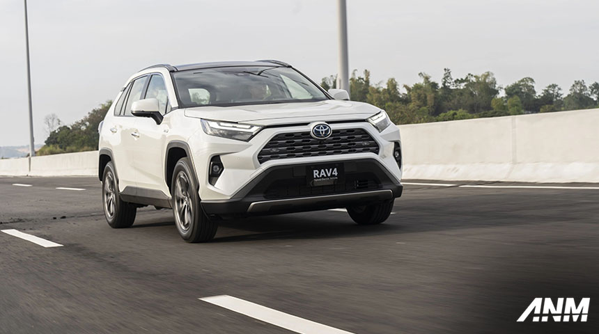 Berita, Toyota RAV4 PHEV Filipina: Filipina Bebaskan Tarif Impor Hybrid, Indonesia Kapan?