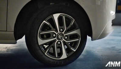 Test Drive Seres E1 : Cocok Buat Newbie, Gak Perlu Pusing Tipe Charger Test Drive Seres E1 : Cocok Buat Newbie, Gak Perlu Pusing Tipe Charger