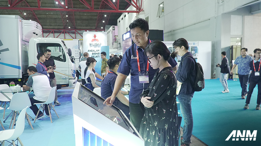 Berita, fuso-cce-1: Mitsubishi Fuso Hadirkan “Full Support Solution”, Dalam Indonesia Cold Chain Expo 2024