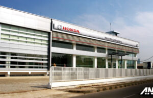 Honda Resmikan Layanan Bodi dan Cat di Honda Mitra Lenteng Agung Honda Resmikan Layanan Bodi dan Cat di Honda Mitra Lenteng Agung
