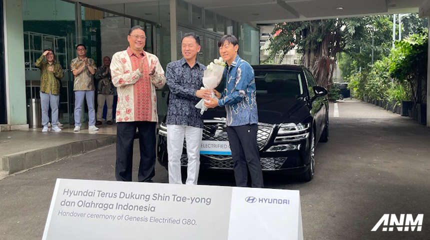 Berita, hyundai-shin-tae-yong-3: Apresiasi Prestasi Sepak Bola Tanah Air, Shin Tae-yong Dapat Genesis G80 LWB!