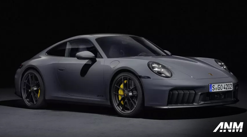 Berita, porsche-992-hybrid-1: Porsche Segarkan 911 dengan Mesin Hybrid, Pertama Kalinya Dalam Sejarah!