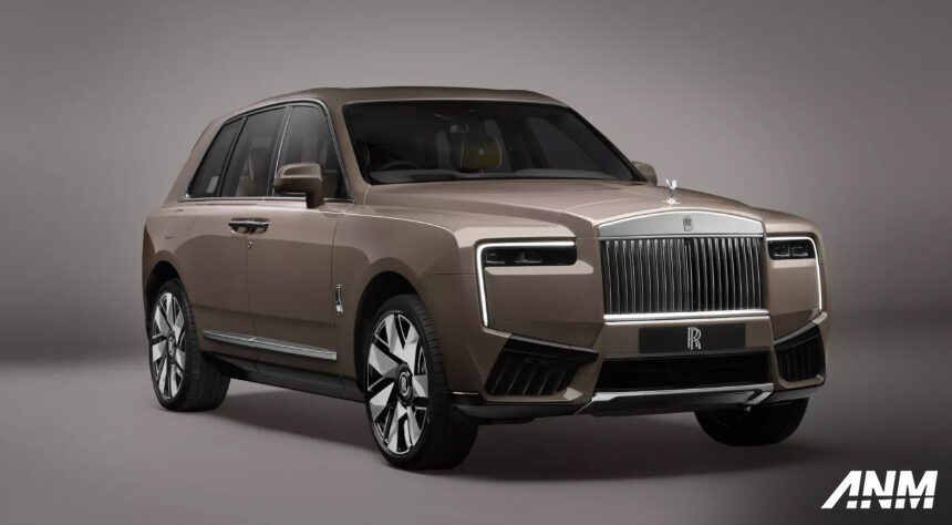 Rolls Royce Luncurkan Cullinan Facelift, Apa Perbedaanya? Rolls Royce Luncurkan Cullinan Facelift, Apa Perbedaanya?