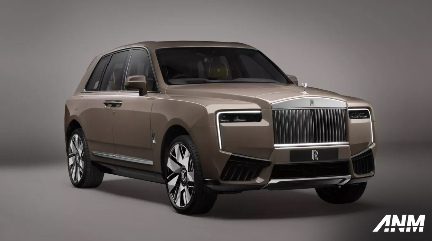 Berita, rolls-royce-cullinan: Rolls Royce Luncurkan Cullinan Facelift, Apa Perbedaanya?