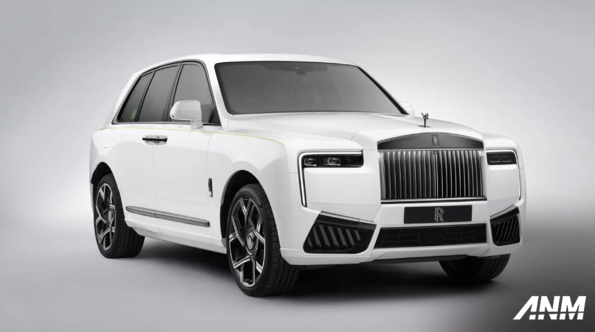 Berita, rr-cullinan-black-badge: Rolls Royce Luncurkan Cullinan Facelift, Apa Perbedaanya?