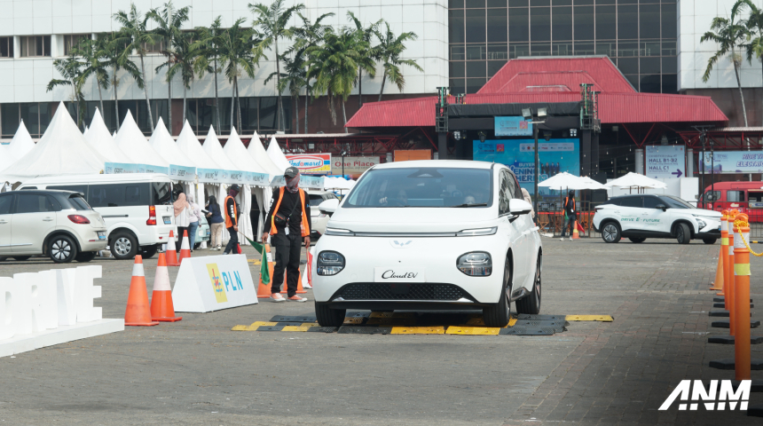 Berita, wuling-td-pevs-1: Wuling Cloud EV Menjadi Wuling Terlaris Sekaligus Paling Banyak Dicoba di PEVS 2024