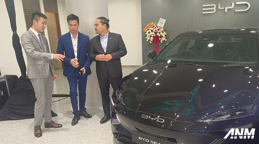 Berita, byd-cilandak-3: BYD Buka Dealer di South Quarter Cilandak, Tawarkan Layanan Premium!