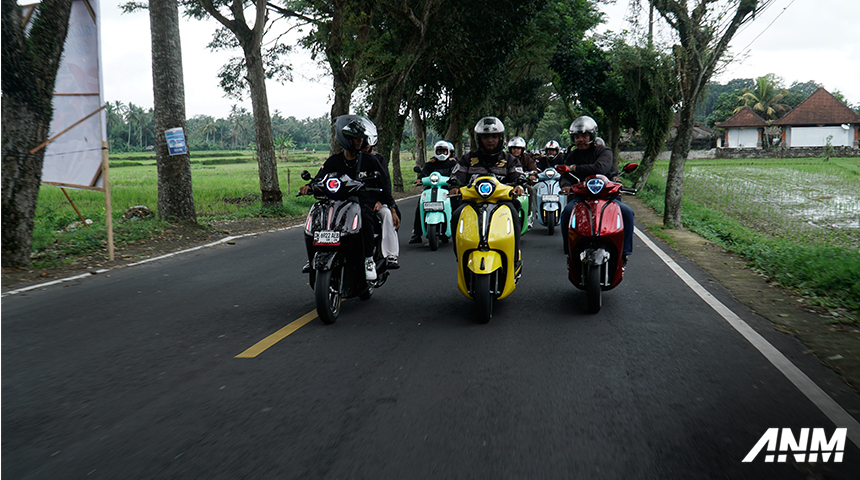 Berita, yamaha-classy-event-1: Tunjukan Eksistensi, Yamaha Ajak Kumpul Ratusan Pengguna Classy Series di Bali!