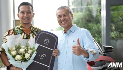 BYD Haka Handover Unit ke Konsumen, Komitmen Tambah Diler BYD Haka Handover Unit ke Konsumen, Komitmen Tambah Diler