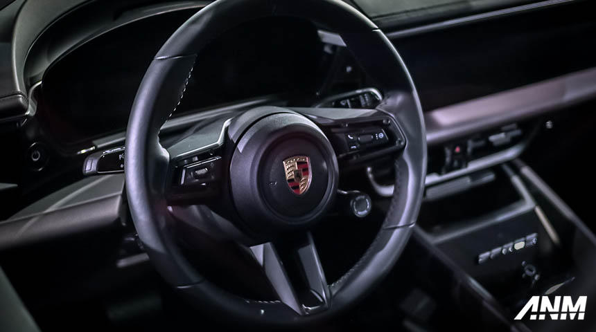 Berita, Interior Porsche Macan 4: Porsche Gelar Exclusive Private Preview Macan 4 di Surabaya, Sampai 6 Agustus!