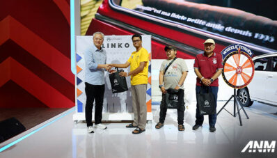 Komunitas PeReCi Ramaikan Booth Citroën di GIIAS 2024 Komunitas PeReCi Ramaikan Booth Citroën di GIIAS 2024