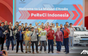 Komunitas PeReCi Ramaikan Booth Citroën di GIIAS 2024 Komunitas PeReCi Ramaikan Booth Citroën di GIIAS 2024