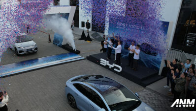 BYD Lakukan Serah Terima Simbolik 1000 Unit Pertamanya di Indonesia! BYD Lakukan Serah Terima Simbolik 1000 Unit Pertamanya di Indonesia!