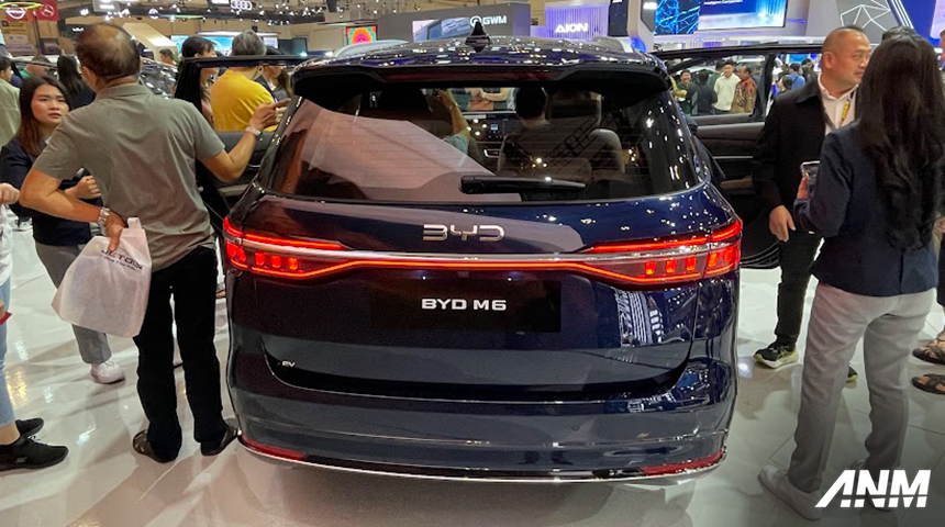 Berita, byd-m6-4: GIIAS 2024: BYD Luncurkan M6, MPV Listrik Pertama di Indonesia!