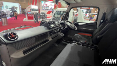 GIIAS 2024: Mitsubishi Fuso Luncurkan eCanter, Truk EV Pertama di Indonesia!