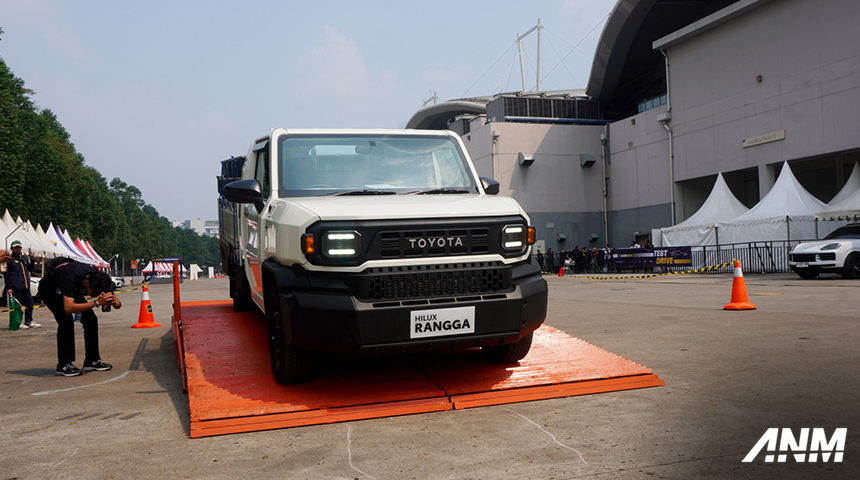 Berita, hilux-rangga: GIIAS 2024: Toyota Sudah Membuka Pre-Booking Hilux Rangga!