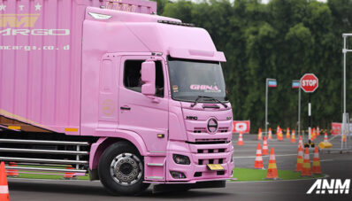 Hino Luncurkan Driving School, Siap Cetak Pengemudi Profesional Hino Luncurkan Driving School, Siap Cetak Pengemudi Profesional