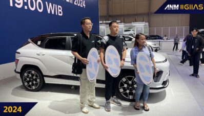 GIIAS 2024: Hyundai Lakukan Seremonial Serah Terima unit All New Kona Electric GIIAS 2024: Hyundai Lakukan Seremonial Serah Terima unit All New Kona Electric