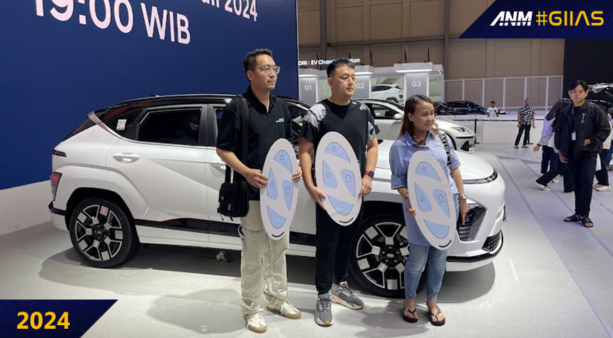GIIAS 2024: Hyundai Lakukan Seremonial Serah Terima unit All New Kona Electric GIIAS 2024: Hyundai Lakukan Seremonial Serah Terima unit All New Kona Electric