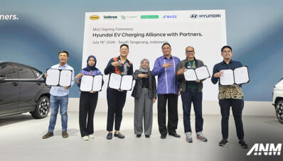 GIIAS 2024: Hyundai Kembangkan Aliansi Pengisian Daya dengan Banyak Mitra GIIAS 2024: Hyundai Kembangkan Aliansi Pengisian Daya dengan Banyak Mitra